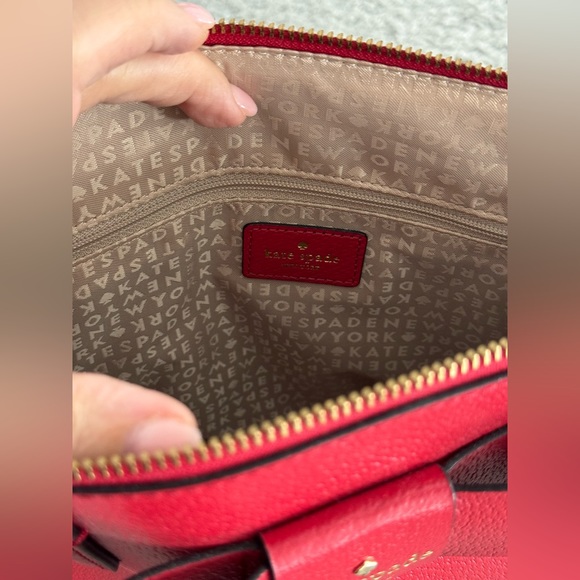 Pristine condition Kate Spade hand bag - Picture 2 of 3